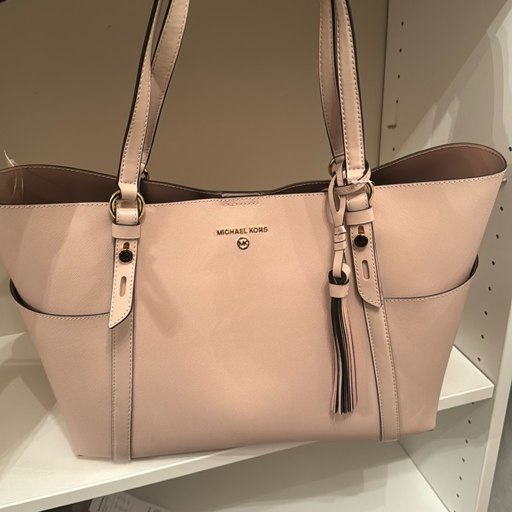 Michael Kors tote blush pink